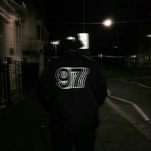 日本a片温泉下的母子
